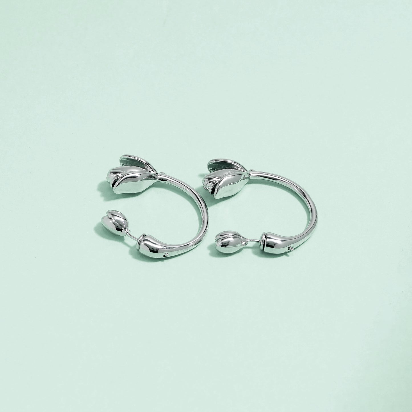 Petit bud loops